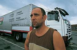 For den polske chauffør Andrzej Cinka, der  kører som løsarbejder for under 5000 kroner om måneden, er det attraktivt at arbejde i Danmark. Arkivfoto: Jerry Bergman
