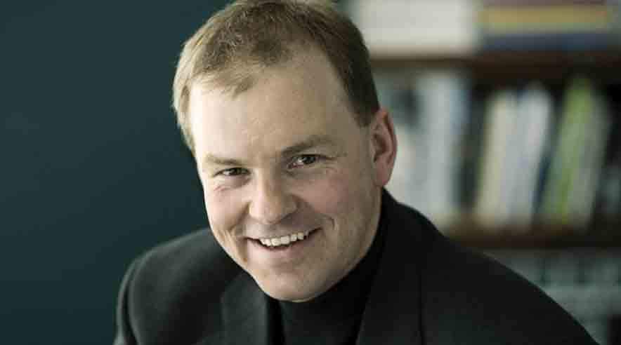 - Kan vi haste trepartsaftalen igennem hurtigt, så medvirker vi gerne til det, siger Socialdemokraternes arbejdsmarkedsordfører Thomas Adelskov.  (Arkivfoto)