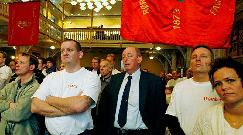 LO-formand Harald Børsting er enig med bygningsarbejderne i 3F: Der må ikke være forskel på overenskomster for danske og udenlandske firmaer.  (Foto: Harry Nielsen.)