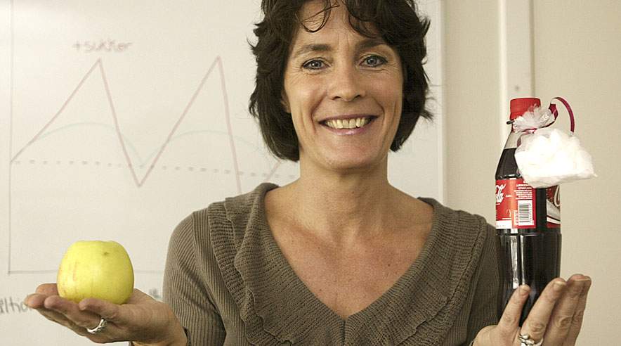 - Sundhed skal føles godt, ellers holder vi ikke til det, siger Vibeke Lund, der hver uge skriver om sundhed, kost og motion på Fagbladet 3F.