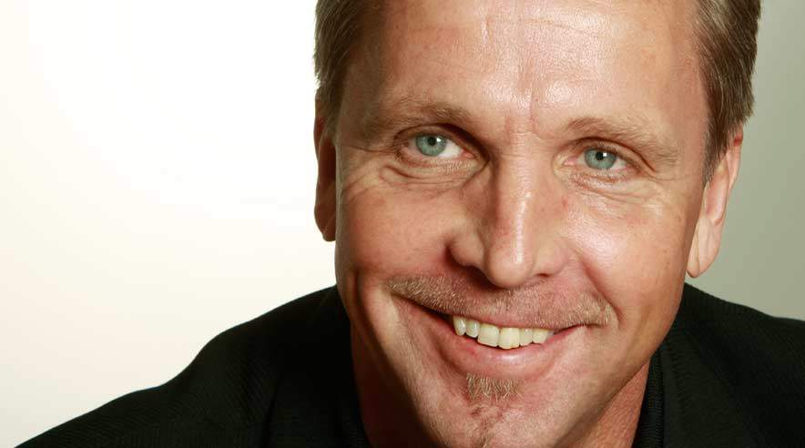 - Vi har ikke været i tvivl. Det er godt, at Tina Nedergaard nu også erkender, at kommunerne som en naturlig ting må stille krav om, at deres leverandører skal tage lærlinge, hvis de vil samarbejde med kommunerne. Det skal hun have ros for. Det er aldrig for sent, at ændre mening, siger Per Christensen.