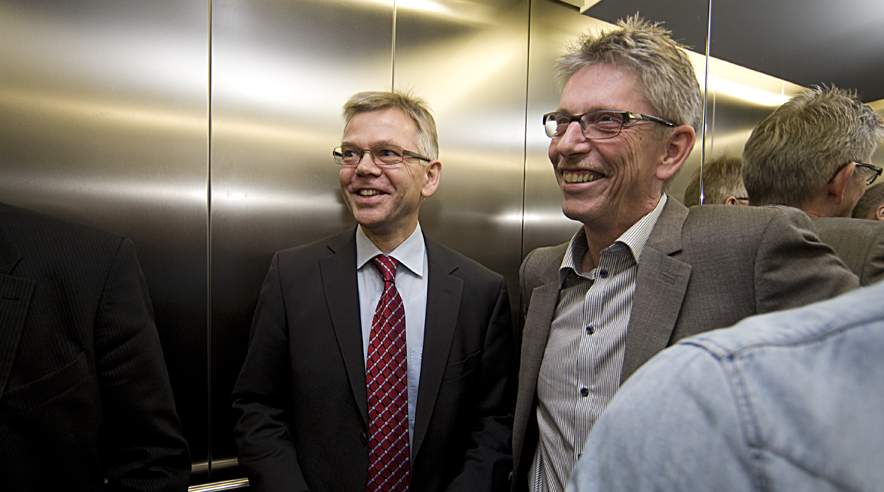 Du kan følge med, når Jan Villadsen (th) blogger om de forhandlinger, der skal sikre nye overenskomster for 3F'erne. Modparten er DI's topchef Karsten Dybvad (tv). (Foto: Harry Nielsen)