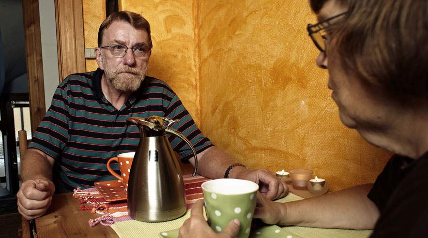 - Tuborg var virkelig mit stof lige indtil en dag, hvor jeg kunne stå og drikke løs af øl uden at mærke noget som helst, fortæller Per Nielsen om sit liv som alkoholiker.