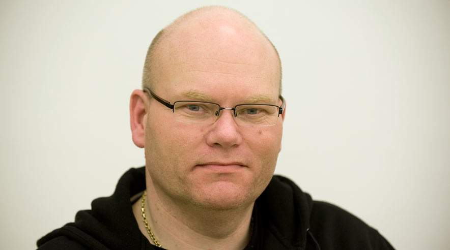 <i>Hvad er det vigtigste for dig i overenskomstforhandlingerne?</i>
Leif Rørby, tillidsrepræsentant hos Ballerup Kommune, Vej og Parkcenter.
- Selvfølgelig er det løn. Men vi går også meget op i bedre sundhed.
