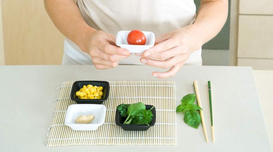 Ortoreksi er en spiseforstyrrelse, hvor ortoretikeren har en trang til at kontrollere maden og følger sine egne diæter. (Foto: Colourbox)