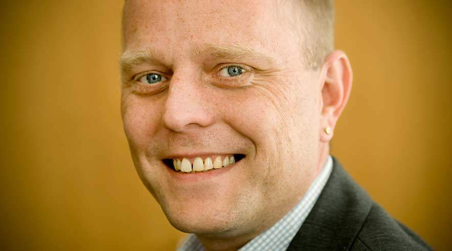 Fyringerne på Vestas udstiller regeringens mangel på erhvervspolitik, mener formanden for 3F's Industrigruppe, Mads Andersen.