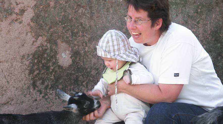 Karin Lykke Bucholtz blev fyret, da hun var gravid med Oliver. Siden fik hun en godtgørelse på 172.000 kroner. 