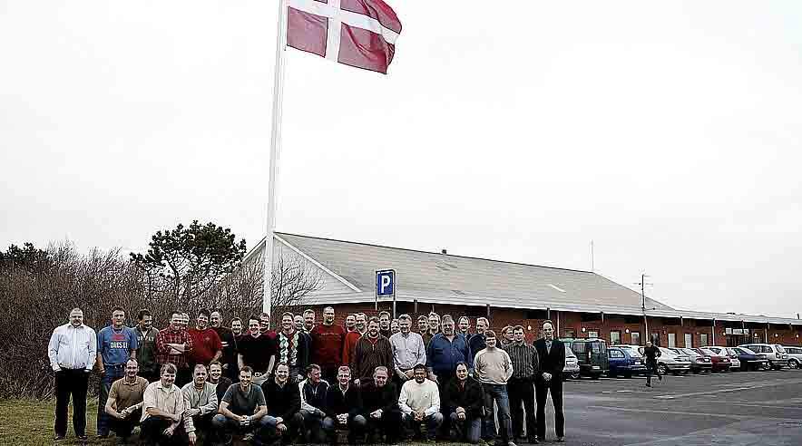Torsdag fik 46 3F'ere på Cheminova svendebrev som procesoperatører. Dermed har virksomheden rekord i voksenlærlinge. (foto: Birgitte Rødkær)