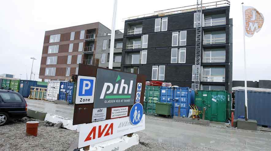 Mange usolgte boliger lægger nu en dæmper på boligbyggeriet. Nye projekter bliver sat i bero.
 ( Foto: Harry Nielsen.)