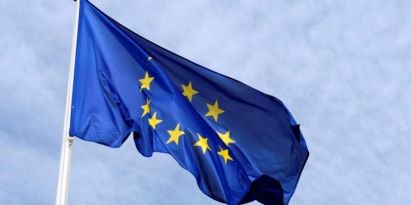 EU har mange regler om transport, køretøjer og chauffører. Det skaber forvirring om krav til uddannelse, når mekanikere skal køre med landbrugsmaskiner eller lastbil. 