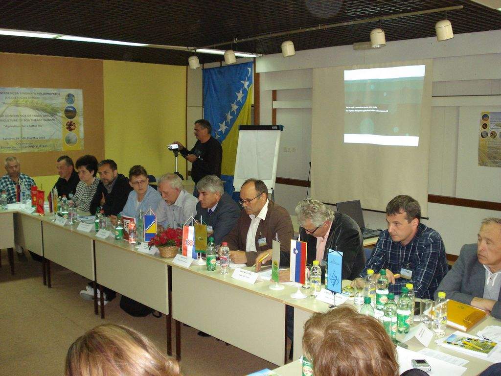 Fagforbundene i det tidligere Jugoslavien kan ikke bare tale samen, men også se fordelen i et tættere samarbejde over landegrænserne til fordel for medlemmerne.