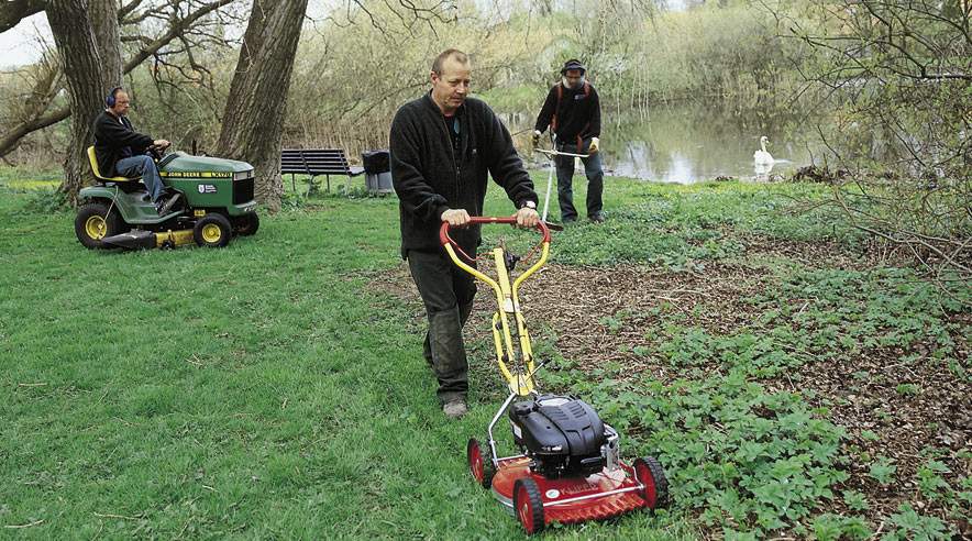 Folk der arbejder udendørs får mere sollys, hvilket gør, at de er i bedre humør. (Arkivfoto)