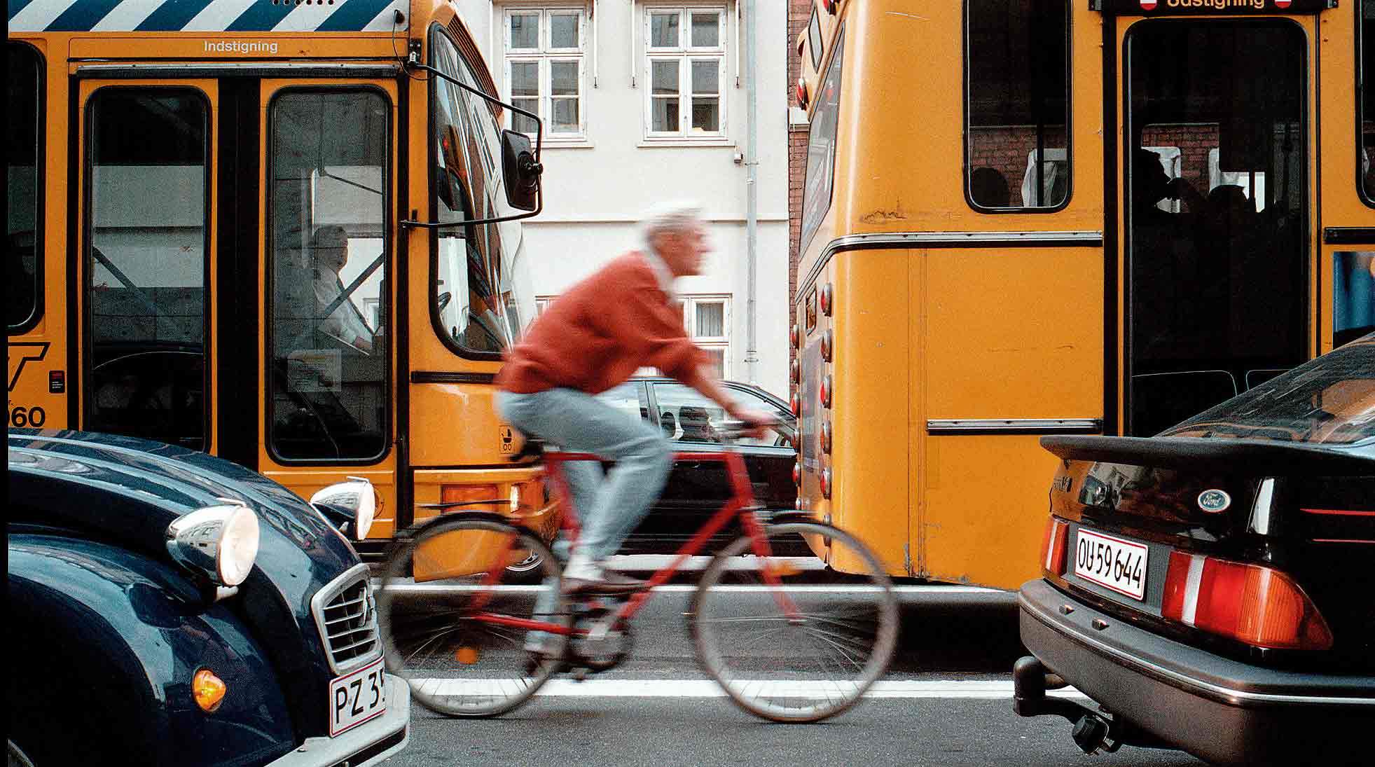 Mandag begyndte 21 ledige fra Sydfyn på et otte uger langt kursus, der kan sikre dem en fremtid bag rattet i en af Arrivas busser på Fyn. (Arkivfoto.)