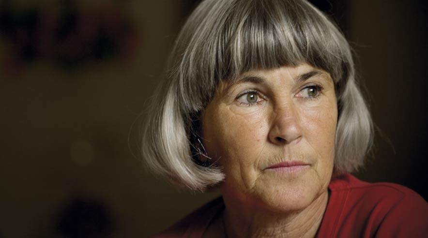 - Jeg blev så glad. For hvis jeg bare havde gjort som kommunen sagde, ville jeg have stået uden arbejde nu, og jeg elsker mit arbejde på Plejecentret Solbakken, siger Bente Stephansen.
 (Foto: Søren Zeuth)