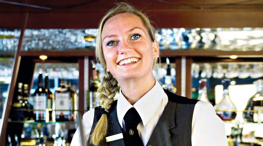 Kamilla Børglum lærer dig at lave verdens bedste drink: Mojito. Se webtv-indlag nederst i artiklen. ((Foto: Thomas Arnbo).)