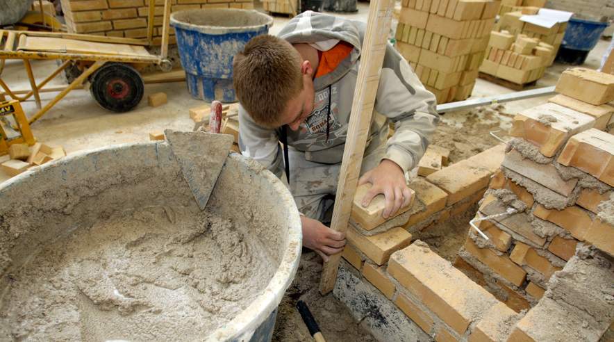 Bygge-anlæg er en af de mest populære indgange på grundforløbet på erhvervsuddannelserne.