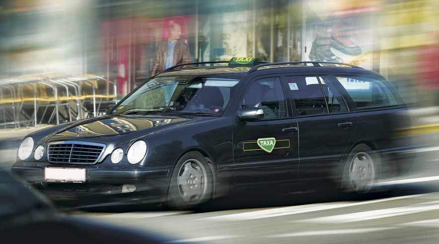 Frygten for at få knytnæver i ansigtet eller en ladt pistol i brystkassen har gennem mange år fået taxichauffører til at kræve videokamera i taxi'er for at forebygge overfald. (Arkivfoto)