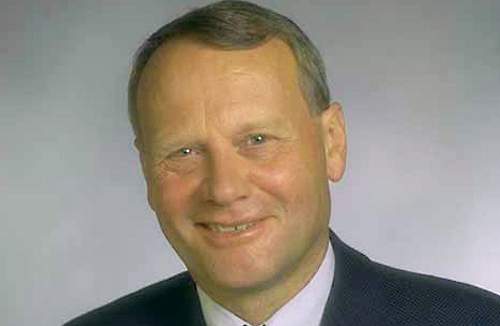 Billunds borgmester Preben Jensen (V) underkendes af sin partifælle beskæftigelsesminister Claus Hjort Frederiksen. (billund.dk)