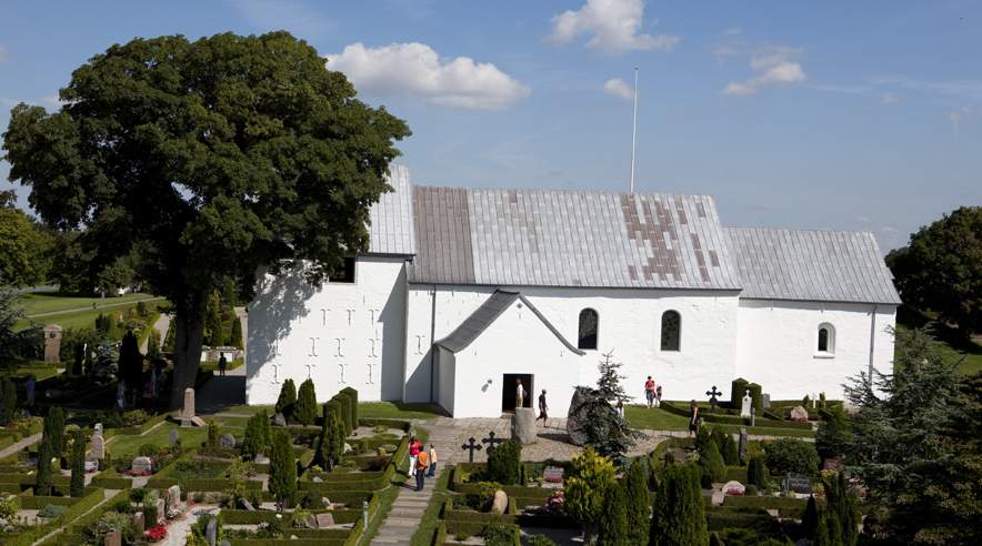 Næstekærligheden blomstrer ikke altid i kirker og på kirkegårde rundt om i landet. Mange ansatte lider under psykisk dårligt arbejdsmiljø. Dét skal nu sættes under lup i undersøgelse.  (Foto: Colourbox)