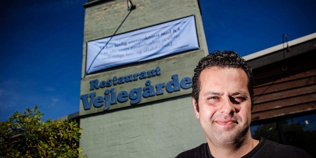 Vejlegården og dets ejer Amin Skov kan ikke få arbejdskraft via jobcentrene, så længe der er en lovlig konflikt mod restauranten. Det skyldes loven.