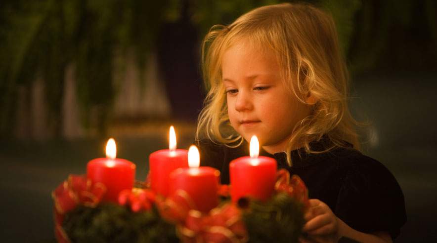 Gran og julelys er hyggeligt, men kan også ende med at være en dødsensfarlig kombination. (Foto: Colourbox)