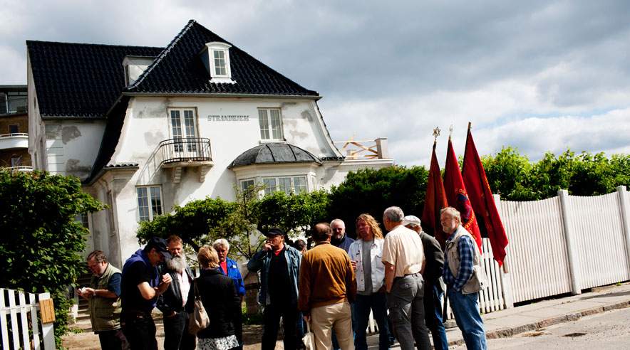 Filminstruktøren Bille August havde det polske firma "Pol Construct" til at renovere villaen til 21 millioner kroner. Men firmaet arbejdede ulovligt på den nordsjællandske villa, for de skjulte sig for myndighederne og havde ikke tilmeldt sig RUT-registret, som loven kræver.  (Uffe Weng)