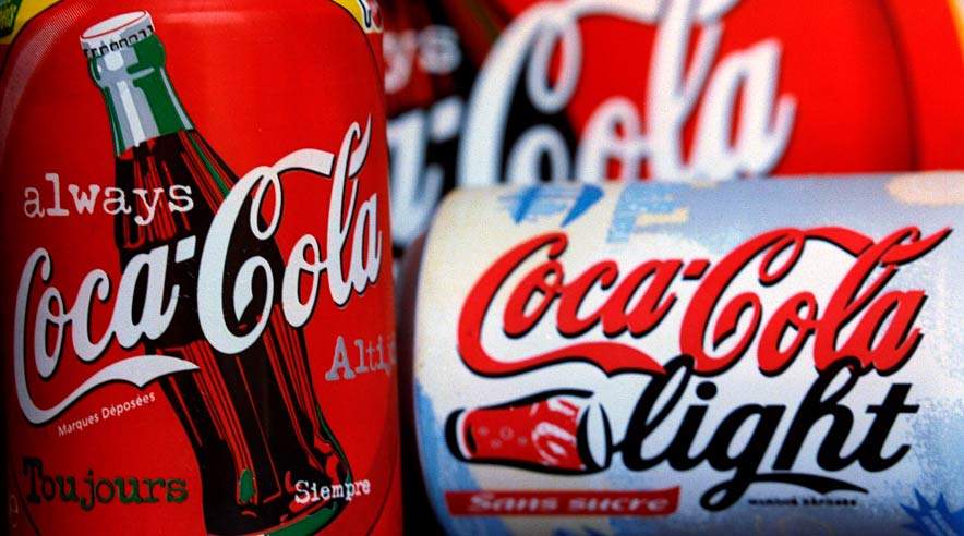 Den sydafrikanske fagbevægelse vil om nødvendigt &#8221;smadre&#8221; Coca-Cola som brand i forbindelse med VM i fodbold.