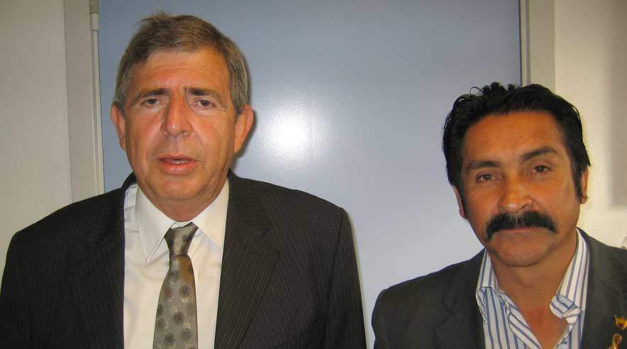 Trusler, chikane og mord på kammerater er en del af hverdagen for de to colombianske fagforeningsformænd,Luis Fernando Cardona og Luis German Gutierrez.  (Foto: Anne Lund Petersen)