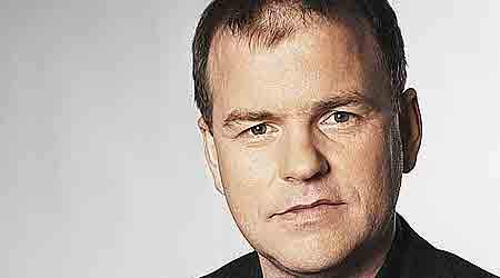 I øjeblikket bruger regeringen mange ressourcer på at lede efter østeuropæisk og anden udenlandsk arbejdskraft, selvom vi har en kæmpe arbejdskraftreserve herhjemme, som vi ikke udnytter. Det er et vanvittigt paradoks, mener Thomas Adelskov. (Foto: Arkiv.)