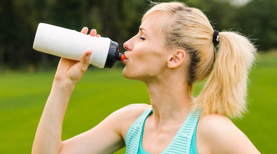 Depoterne skal fyldes op både før og efter træningen med nærende kost og drikke. (Foto: Colourbox)