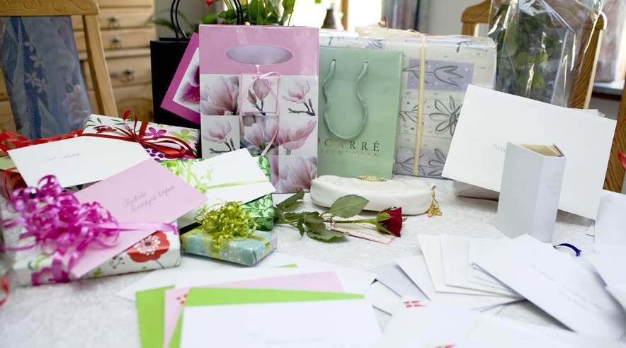 Ifølge familievejleder Lola Jensen er visse konfirmationer gået hen og blevet en konkurrence for børnene om, hvem der får flest penge. (Foto: Colourbox)