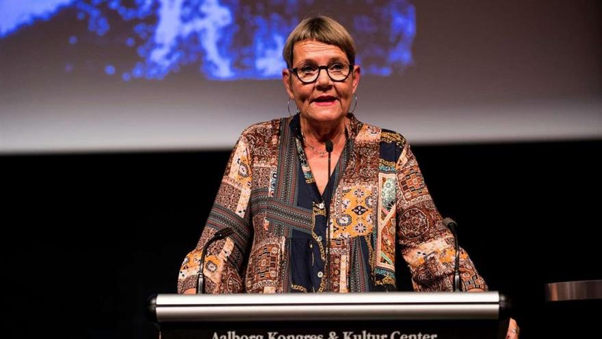 
De unge er blevet meget bevidste om klima og miljø, men de skal også gøres bevidste om arbejdsmarkedet, sagde Tina Møller Madsen fra talerstolen.  (
	Foto: Joachim Rode)