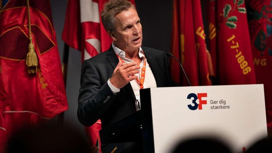 
- Jeg vil foreslå regeringen, at vi nedsætter en ungekommission, der skal komme med forslag til at sikre, at alle unge får en uddannelse og mulighed for at gennemføre den, sagde Per Christensen. (
	Foto: Niels Aage Skovbo)