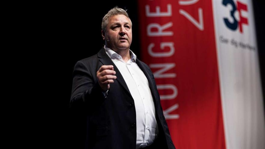 - Jeg får sgu en klump i halsen, når jeg læser, at to ud af tre unge ikke mener, at det er relevant for dem at være medlem af en fagforening, sagde 3F's formand Henning Overgaard i sin beretning. (
Joachim Rode)