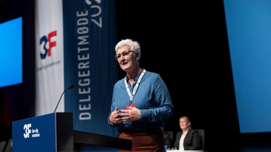 
Eva Obdrup på talerstolen til delegeretmødet. (
	Joachim Rode)