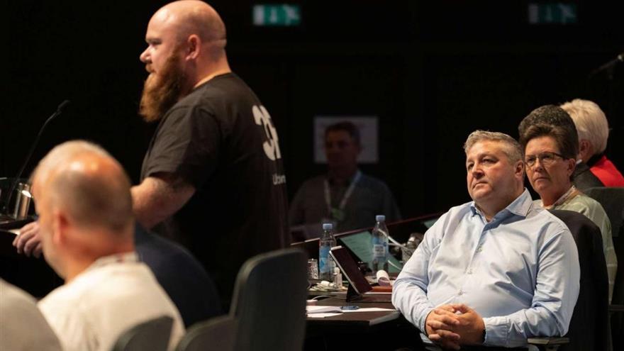  (
	Joachim Rode og Niels Aage Skovbo)